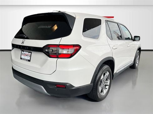 Used 2023 Honda Pilot EX-L image 7