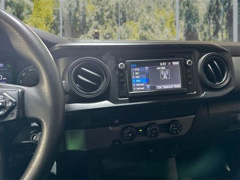 Used 2019 Toyota Tacoma SR RWD image 12