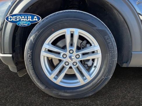 Used 2022 Ford Explorer XLT image 18