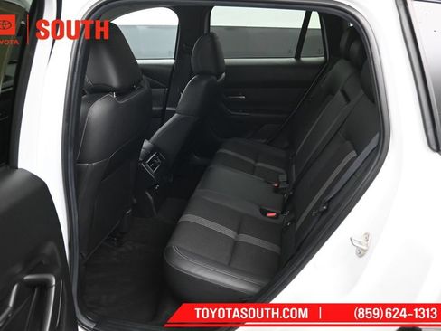 Used 2025 MAZDA CX-50 AWD 2.5 S w/ Preferred Package image 10