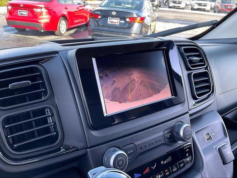 Used 2025 RAM ProMaster 2500 w/ Convenience Group image 22