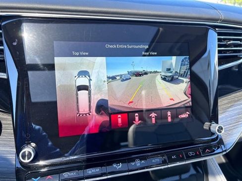 New 2024 Jeep Wagoneer L Series III w/ Premium Group I image 26