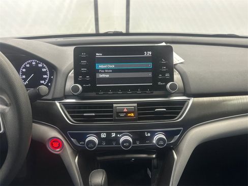Certified 2019 Honda Accord LX image 28