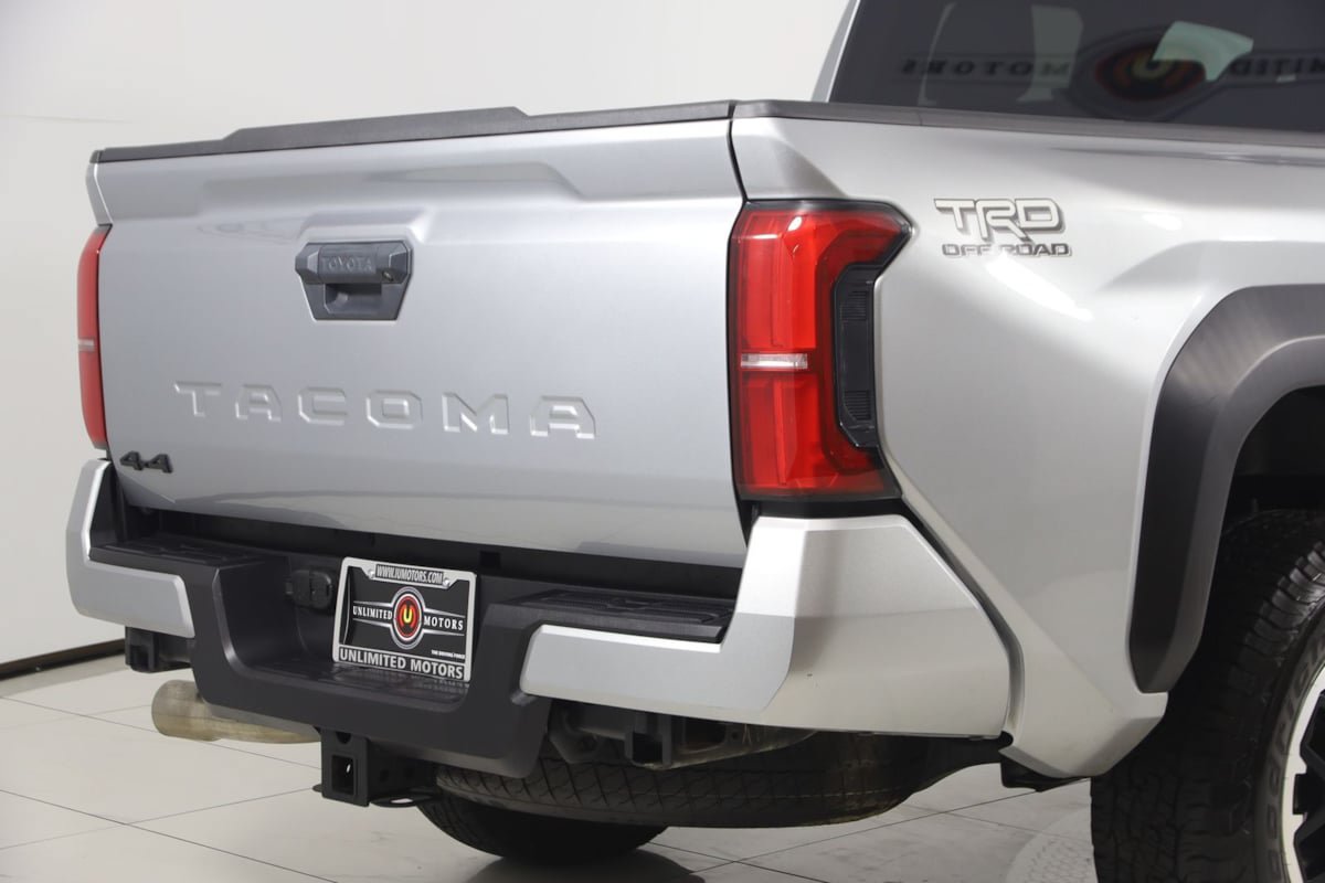Used 2024 Toyota Tacoma TRD Off-Road AWD/4WD image 37