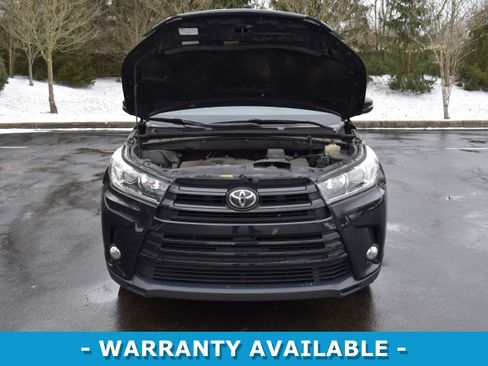 Used 2017 Toyota Highlander SE image 21