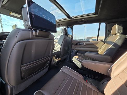 New 2026 GMC Yukon XL Denali Ultimate AWD/4WD image 29