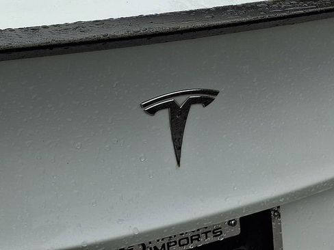 Used 2022 Tesla Model Y Performance image 39
