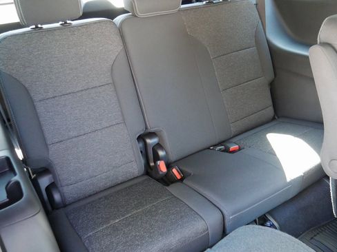 New 2026 Chevrolet Traverse LT w/ LPO, Floor Liner Package image 23