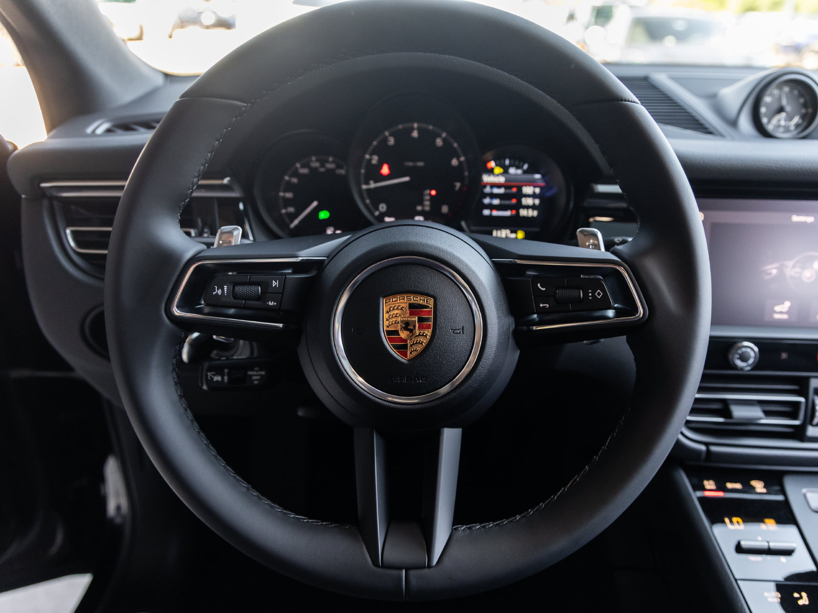 Certified 2026 Porsche Macan AWD/4WD image 29