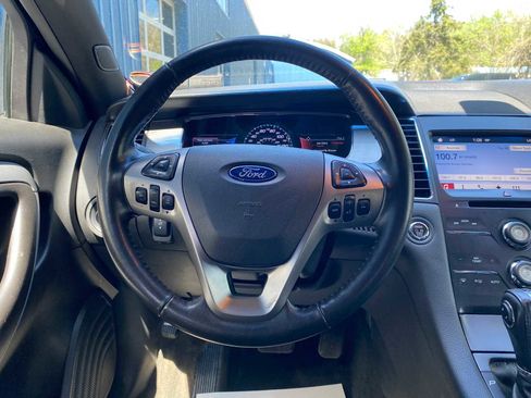 Used 2016 Ford Taurus SEL w/ Equipment Group 201A FWD image 15
