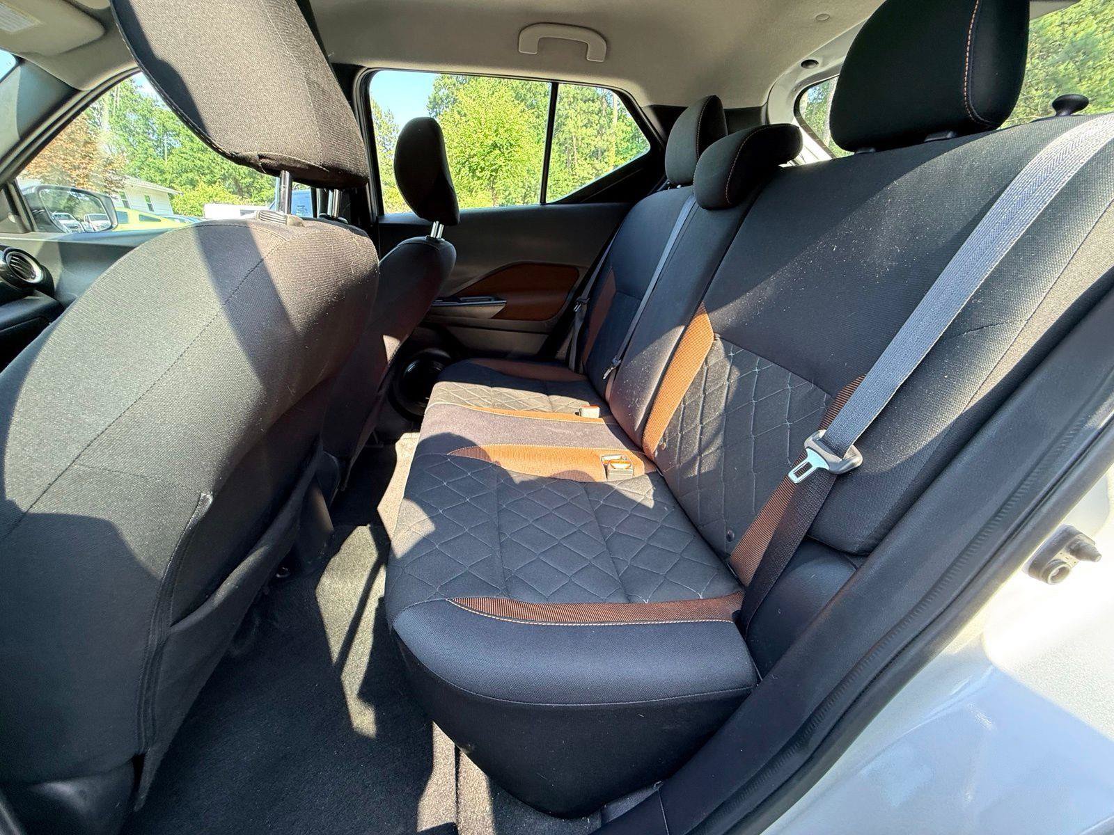 Used 2019 Nissan Kicks SR FWD image 29