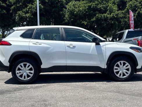 Certified 2023 Toyota Corolla Cross L FWD image 2