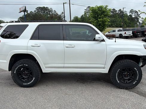 Used 2011 Toyota 4Runner SR5 w/ Convenience Pkg AWD/4WD image 7