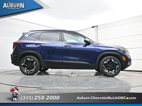 Used 2024 Kia Seltos SX w/ SX Sunroof Package image 23