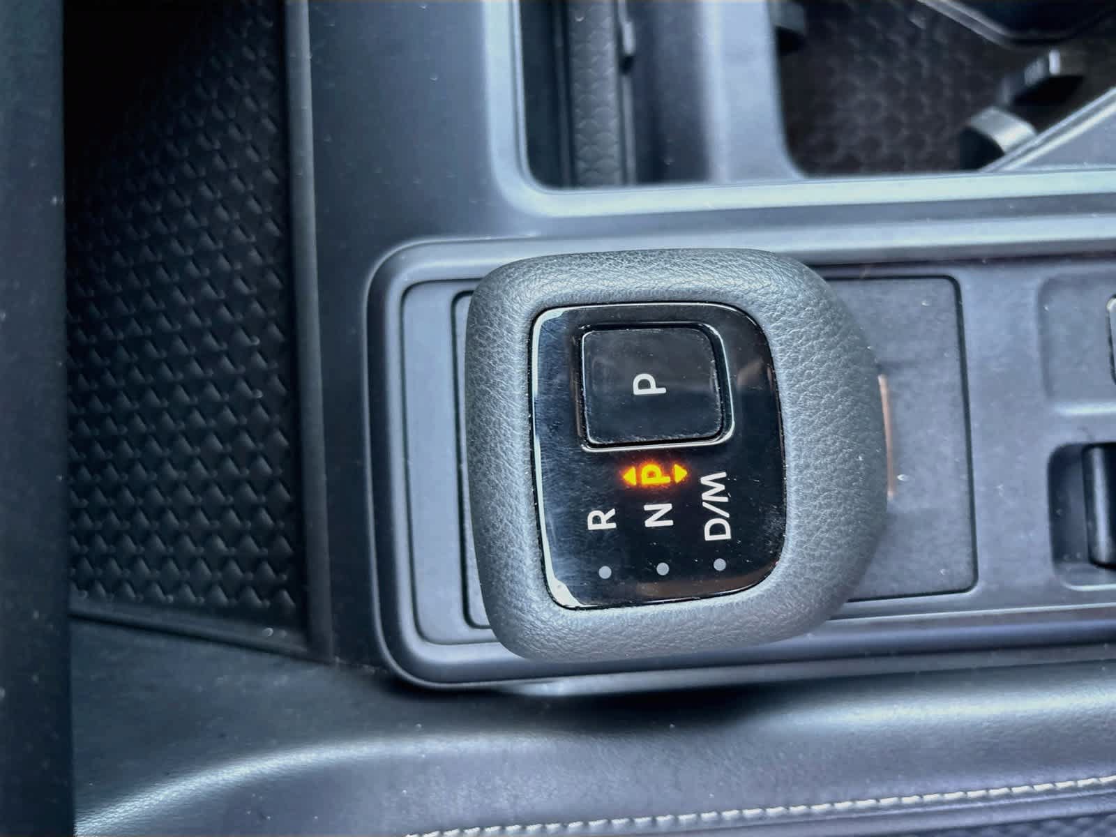 Used 2023 Nissan Pathfinder S FWD image 16