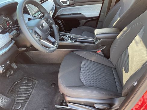 Used 2024 Jeep Compass Sport image 18