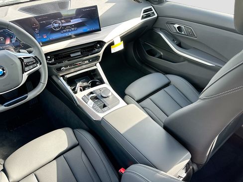 New 2026 BMW 330i Sedan w/ Convenience Package RWD image 18