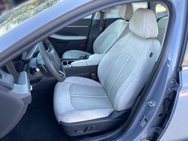 Used 2025 Hyundai Sonata SEL FWD image 20