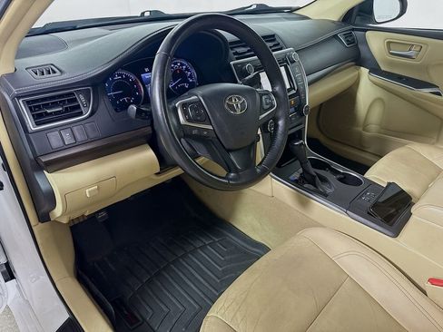 Used 2015 Toyota Camry XLE image 9