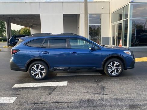Used 2022 Subaru Outback Limited AWD/4WD image 11