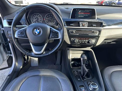 Used 2018 BMW X1 xDrive28i image 2