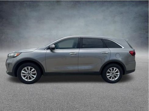 Used 2019 Kia Sorento L FWD image 3