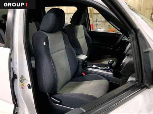 Certified 2020 Toyota Tacoma TRD Off-Road image 9