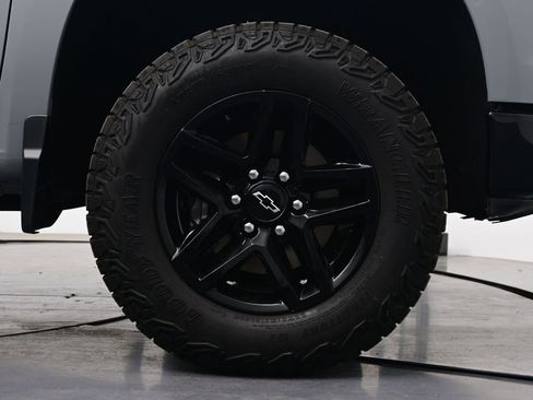 Used 2024 Chevrolet Silverado 1500 Custom Trail Boss w/ Dark Appearance Package image 40