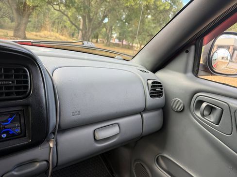 Used 1999 Dodge Dakota Sport image 34