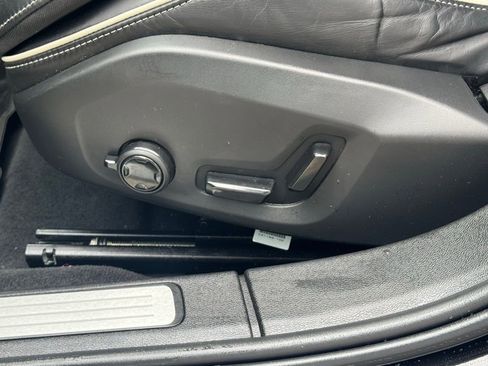 Used 2024 Volvo S60 B5 Plus image 18