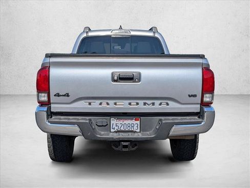 Used 2023 Toyota Tacoma SR5 AWD/4WD image 7