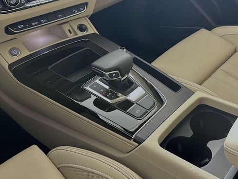 Used 2025 Audi Q5 2.0T Premium Plus w/ Premium Plus Package image 16