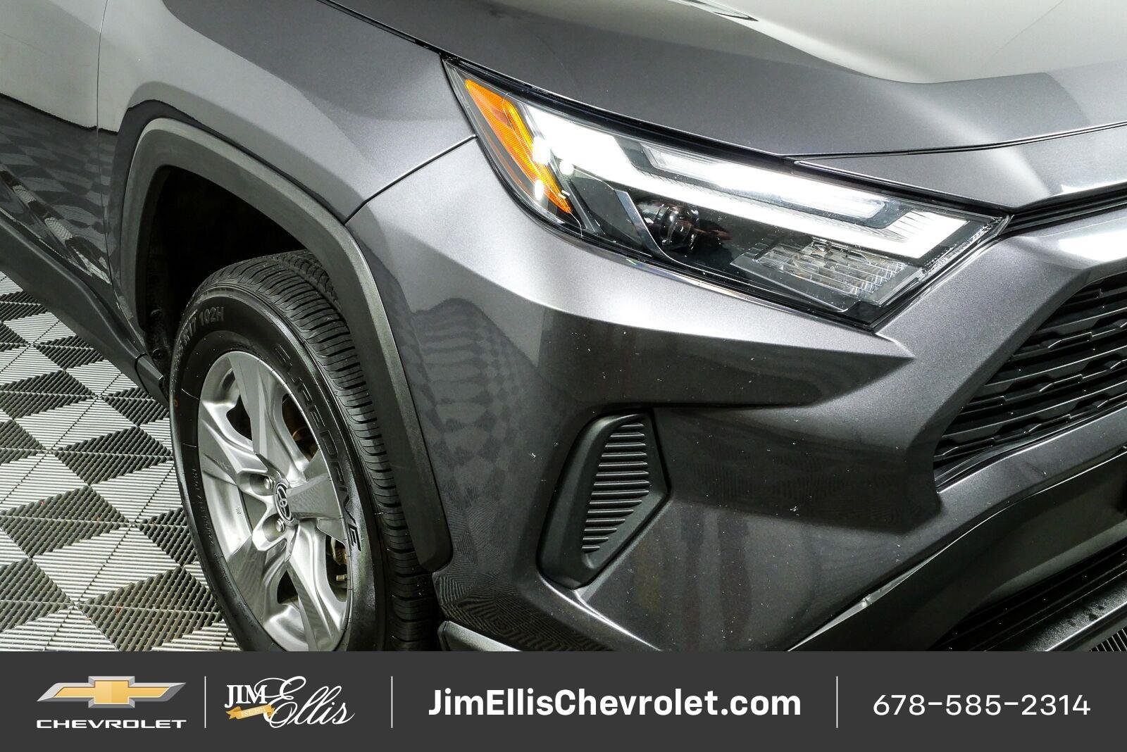 Used 2024 Toyota RAV4 XLE FWD image 34
