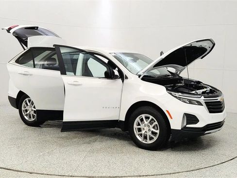 Used 2024 Chevrolet Equinox LT AWD/4WD image 9