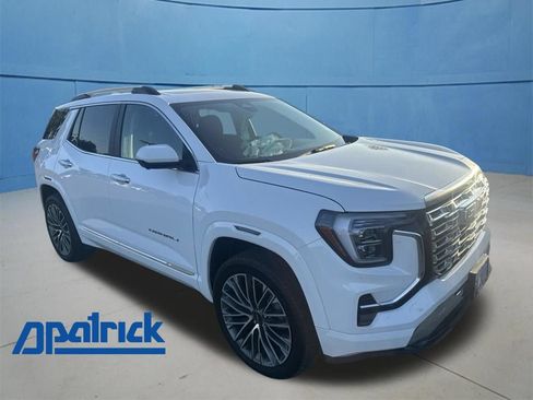 Used 2026 GMC Terrain Denali AWD/4WD image 1