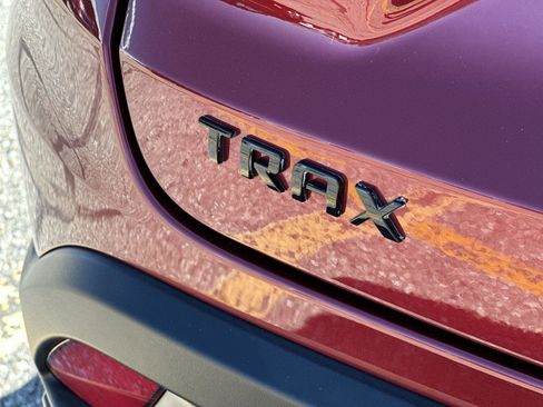 Certified 2024 Chevrolet Trax RS w/ Driver Confidence Package image 30