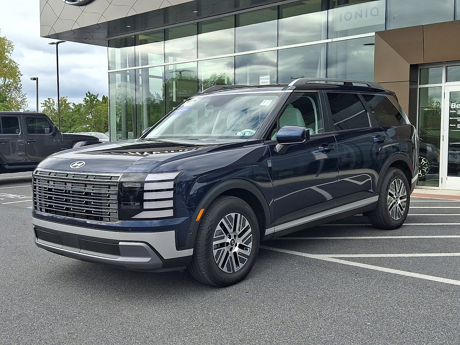 Used 2026 Hyundai Palisade SEL Premium AWD/4WD image 3
