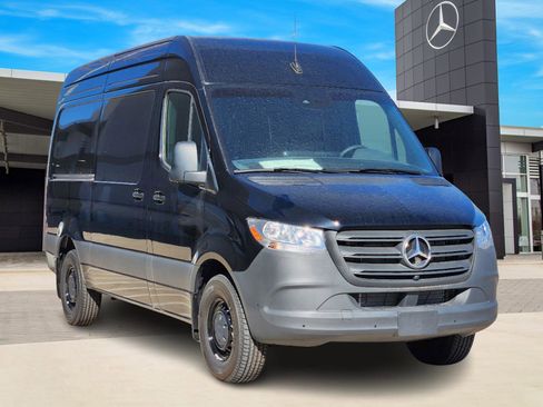 New 2024 Mercedes-Benz Sprinter 144 Cargo image 2