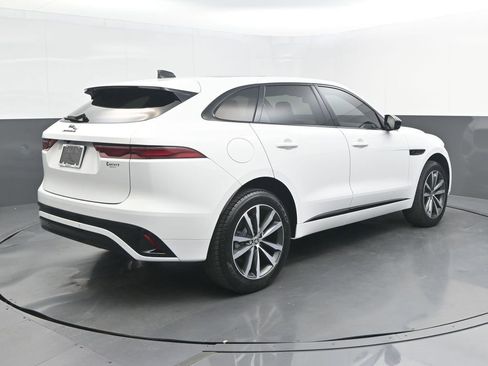 Certified 2024 Jaguar F-PACE R-Dynamic S AWD/4WD image 7