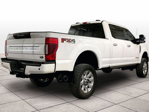 Certified 2020 Ford F250 Platinum w/ FX4 Off-Road Package AWD/4WD image 11