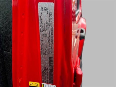 Certified 2023 Jeep Gladiator Sport image 32