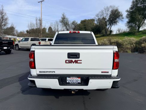 Used 2014 GMC Sierra 1500 SLT w/ All-Terrain Package image 7