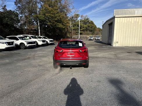 Used 2018 Nissan Rogue Sport SL w/ SL Premium Package image 6