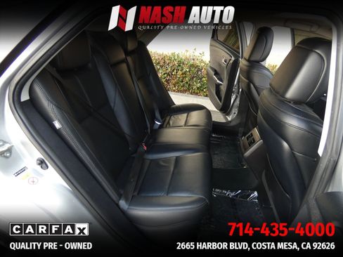 Used 2018 Toyota Avalon XLE Premium w/ Preferred Accessory Package FWD image 37