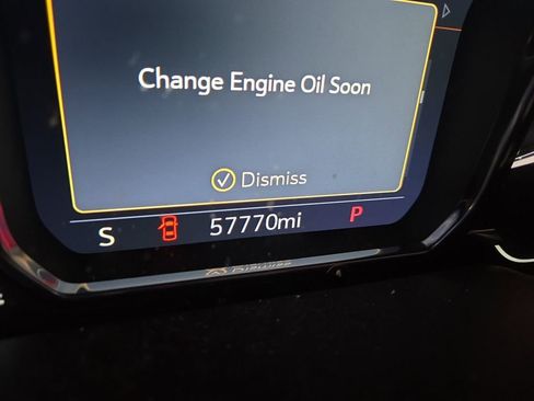 Used 2021 GMC Yukon Denali w/ Denali Premium Package image 13