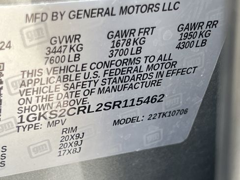 Used 2025 GMC Yukon AT4 w/ AT4 Premium Package AWD/4WD image 30