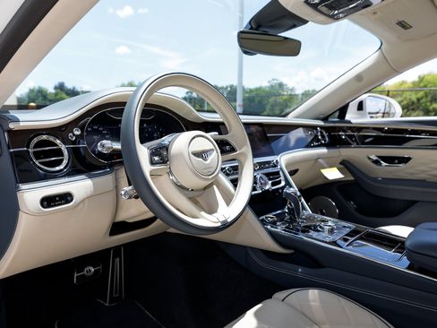 Certified 2024 Bentley Flying Spur W12 AWD/4WD image 8