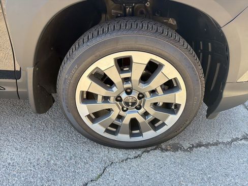 Used 2025 Honda Passport Black Edition image 17