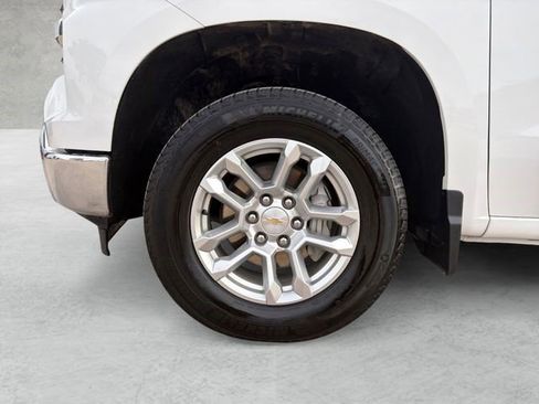 Certified 2025 Chevrolet Silverado 1500 LT w/ Safety Package AWD/4WD image 25
