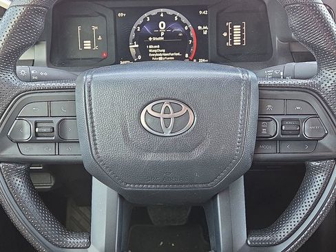Used 2024 Toyota Tacoma SR image 28